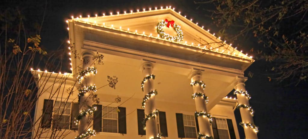 Christmas Light Hanging Service in Noblesville IN